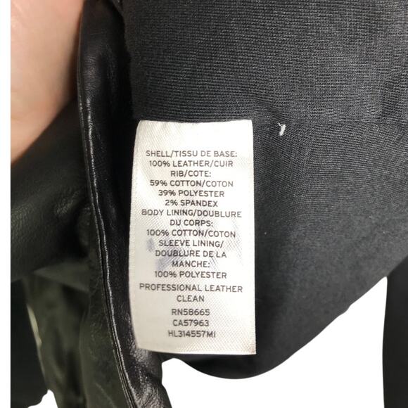 Trouve Leather Jacket Womens Size Medium Black Clasp Stretch Panels - Picture 8 of 9